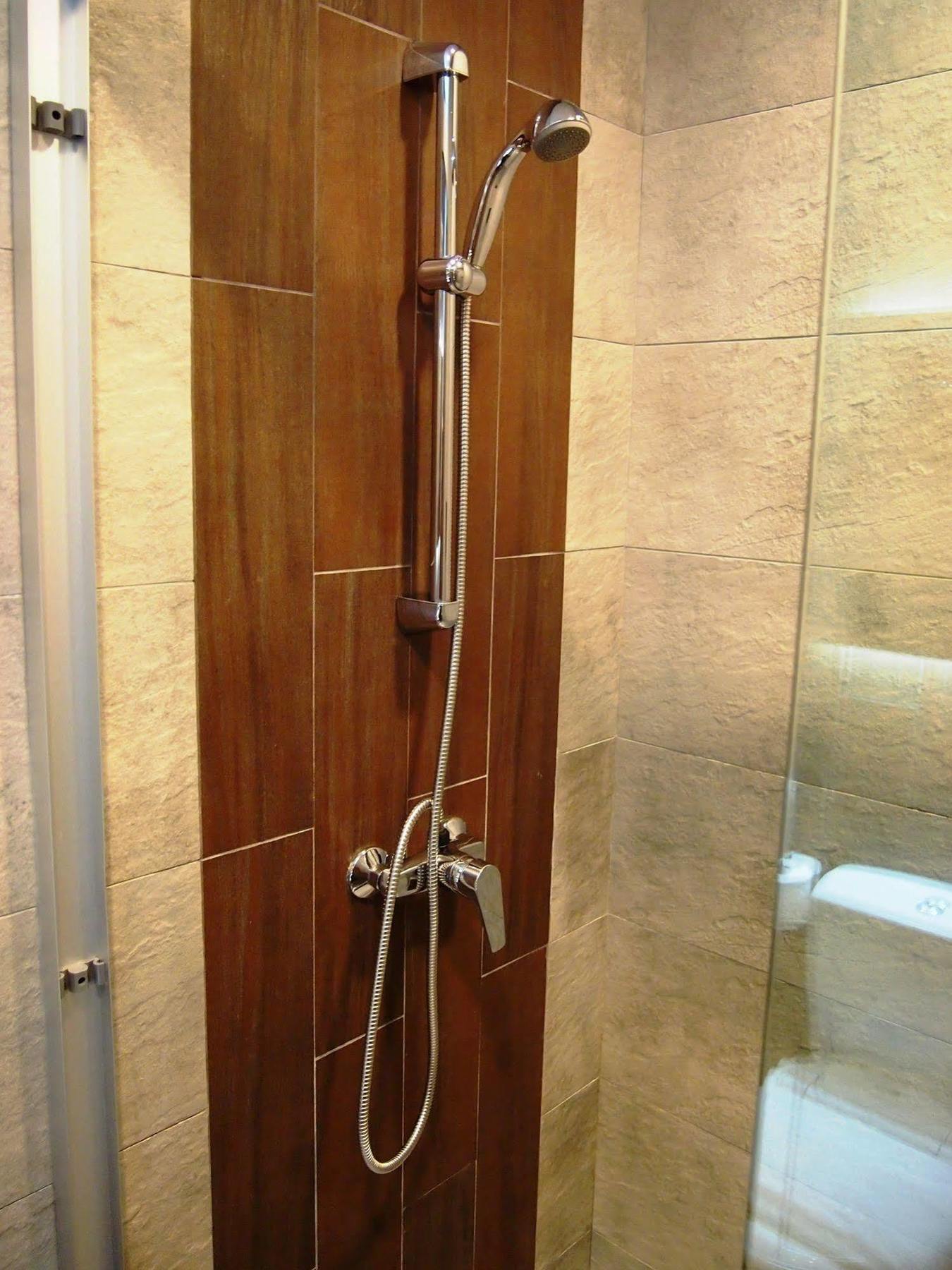 Roomz Hotel Seria Bagian luar foto